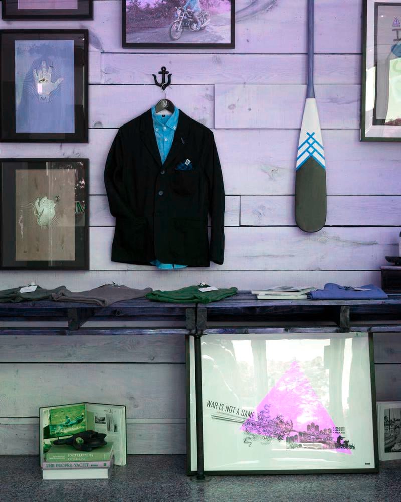 Side Desk Coat